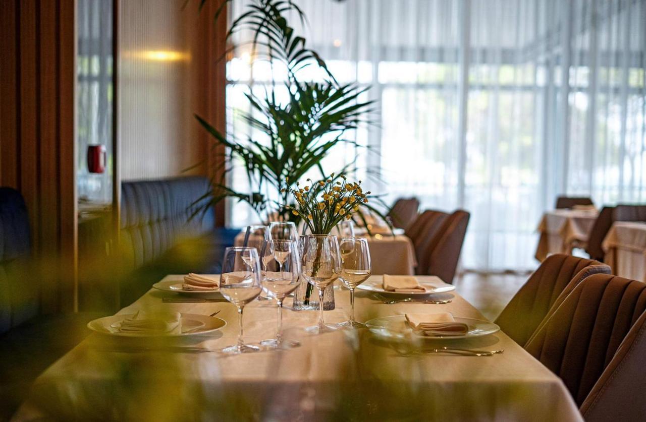 Hotel Amare